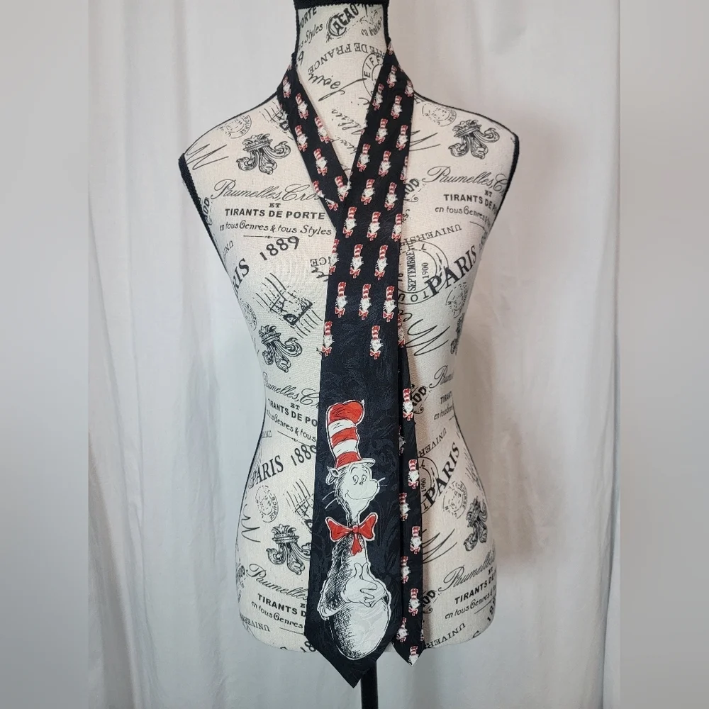 Dr. Seuss Cat In The Hat Novelty Tie